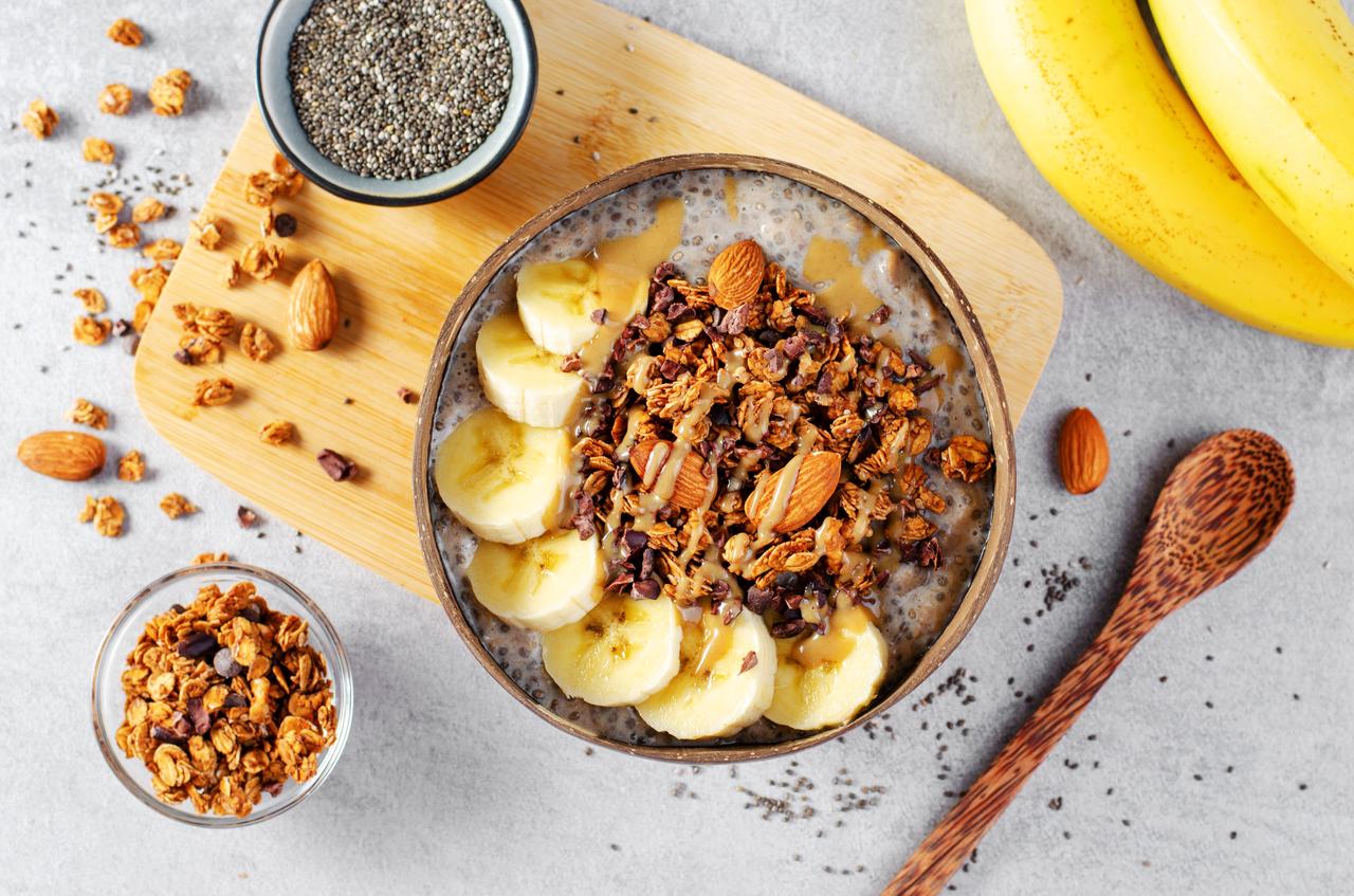 Breakfast Recipe - Overnight Oats with Almond Butter & Banana